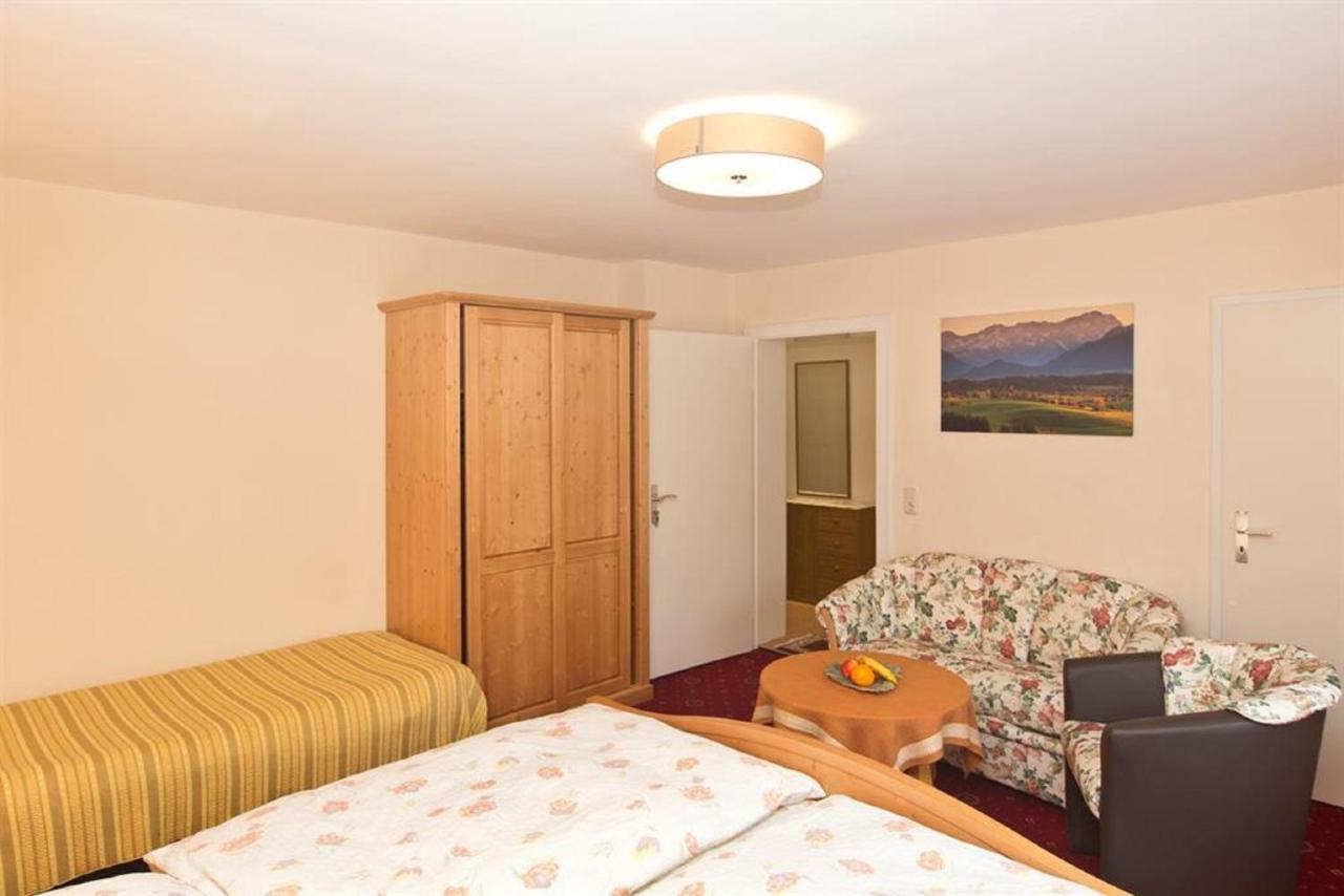 Gaestehaus Loedermann Garmisch-Partenkirchen Exterior foto